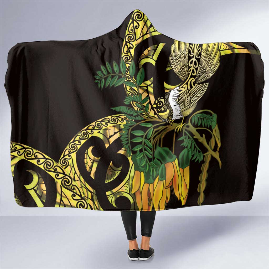 Yellow New Zealand Kowhai And Piwakawaka Hooded Blanket Maori Ngaru Paua Shell LT14 One Size Yellow - Polynesian Pride