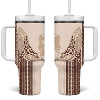 Swimming With Humpback Whales Season Tonga Tumbler With Handle Tongan Tofuaa Ngatu Pattern Brown LT14 One Size: 40 oz Brown - Polynesian Pride