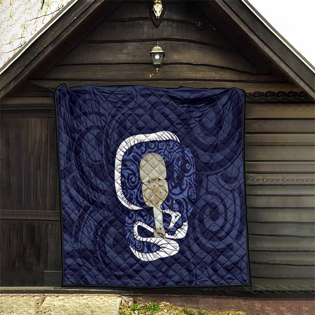 Blue New Zealand Eel Quilt Aotearoa Maori Tuna With Kotiate Weapon LT14 - Polynesian Pride