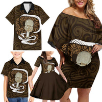 Gold New Zealand Eel Family Matching Off Shoulder Short Dress and Hawaiian Shirt Aotearoa Maori Tuna With Kotiate Weapon LT14 - Polynesian Pride