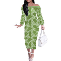 Green Hawaii Kalo Palaka Motifs Off The Shoulder Long Sleeve Dress Hawaiian Taro Leaves Elegant Vibes LT14 Women Green - Polynesian Pride
