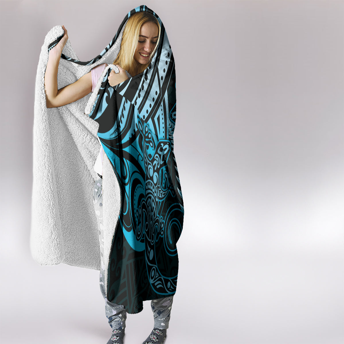 New Zealand Lizard Hooded Blanket Silver Fern Aotearoa Maori Blue Version LT14 - Polynesian Pride