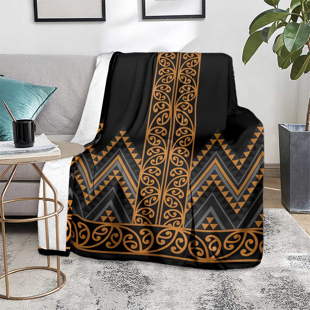 Gold Aotearoa Mangopare Kowhaiwhai and Niho Taniwha Blanket Maori New Zealand