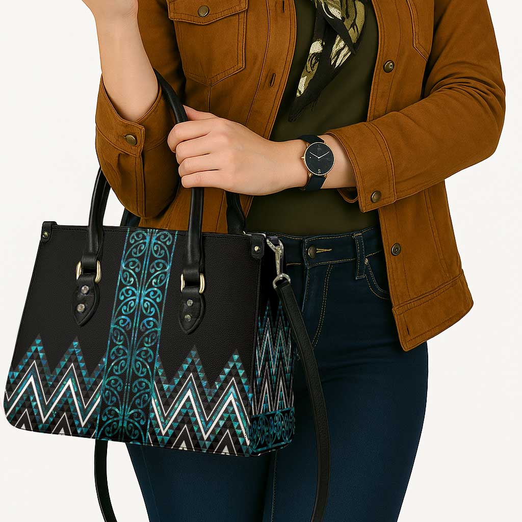 Paua Shell Aotearoa Mangopare Kowhaiwhai Niho Taniwha Leather Bag Maori New Zealand - Polynesian Pride