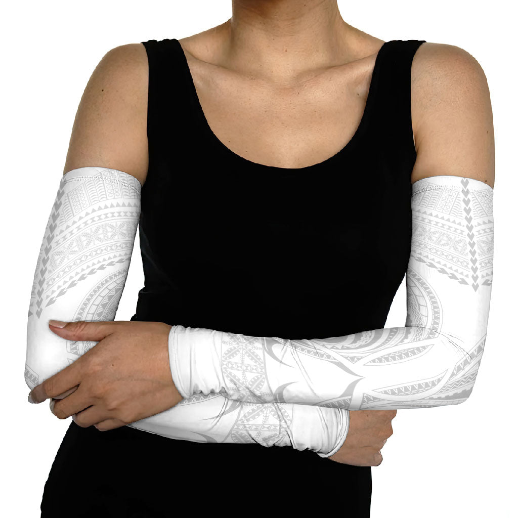 Niue White Sunday Arm Sleeves Aho Tapu Fanau Hiapo Pattern LT14 - Polynesian Pride