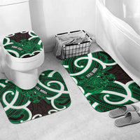 Kakariki Aotearoa Atua Tumatauenga Personalised Bathroom Set Maori God Of War Tiki With Taiaha LT14 Mat Set Only (3 pcs) One Size Green - Polynesian Pride