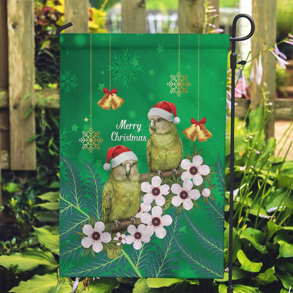 New Zealand Kakapo Christmas Garden Flag Owl Parrot Santa Sliver Fern Manuka - Green - Polynesian Pride