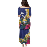 Nauru Independence Day Family Matching Puletasi and Hawaiian Shirt Coat Of Arms With Tropical Flowers LT14 - Polynesian Pride