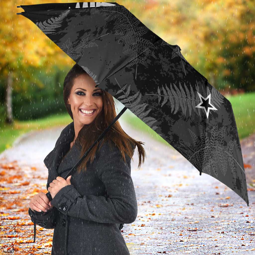 Custom New Zealand Silver Fern Football Umbrella Go Aotearoa Grunge Black - Polynesian Pride