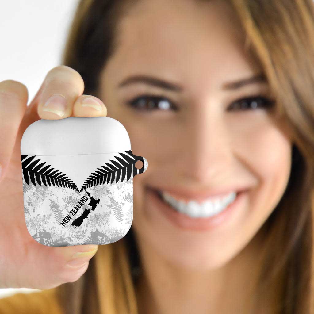 Custom New Zealand Silver Fern Football AirPods Case Go Aotearoa Grunge White - Polynesian Pride