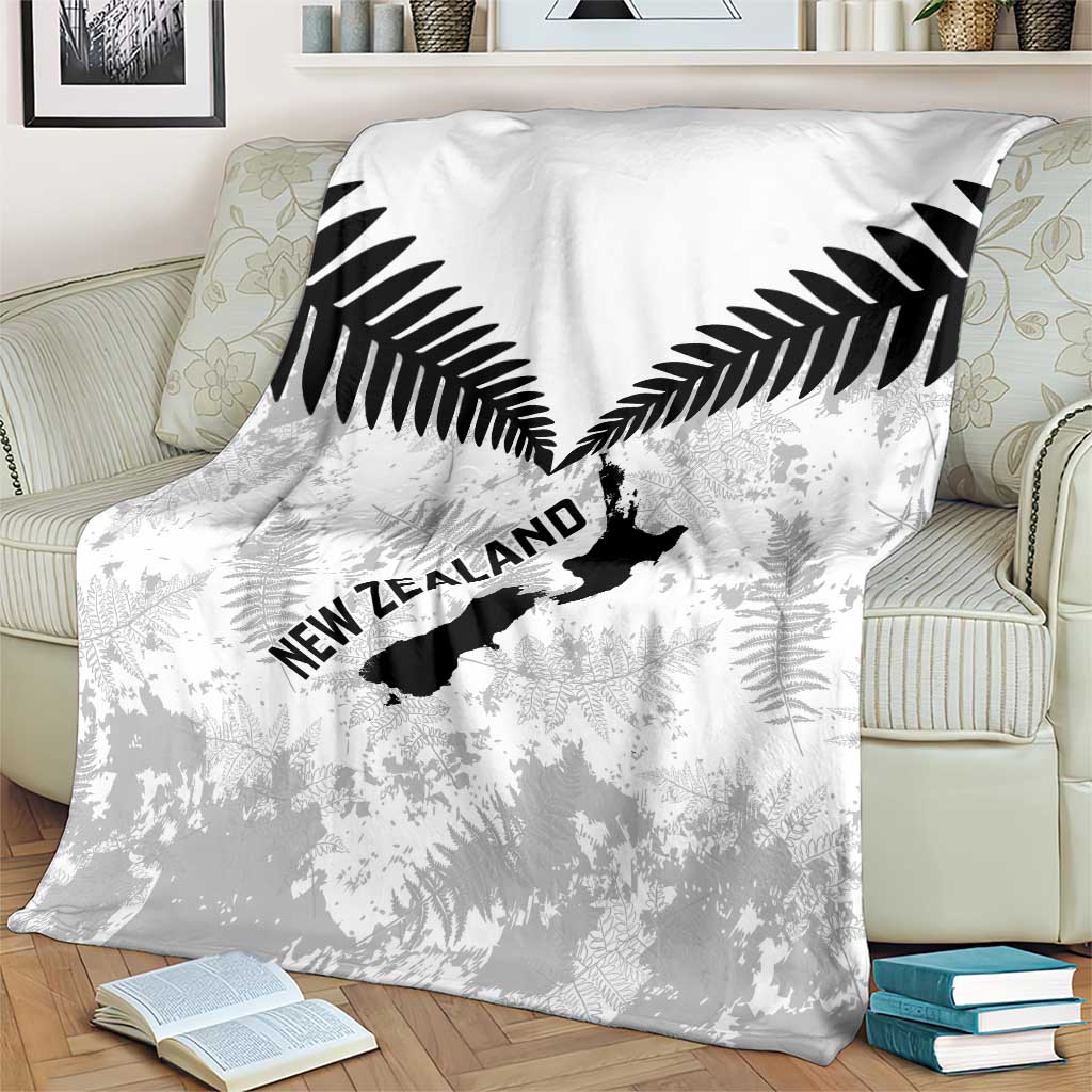 Custom New Zealand Silver Fern Football Blanket Go Aotearoa Grunge White - Polynesian Pride
