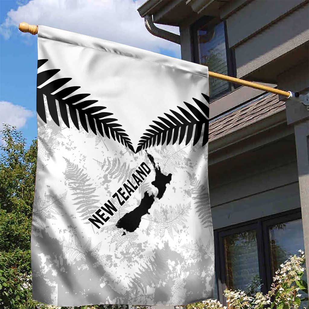 Custom New Zealand Silver Fern Football Garden Flag Go Aotearoa Grunge White - Polynesian Pride