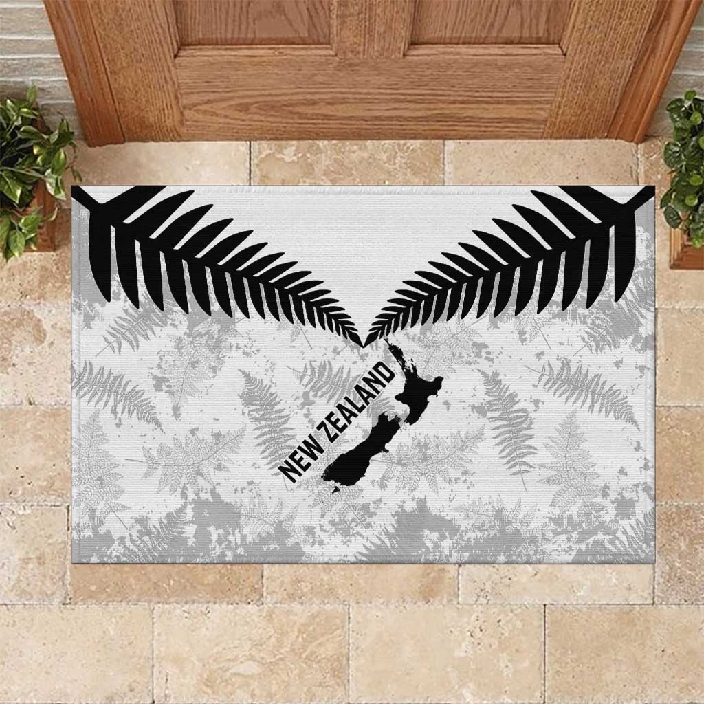 Custom New Zealand Silver Fern Football Rubber Doormat Go Aotearoa Grunge White - Polynesian Pride