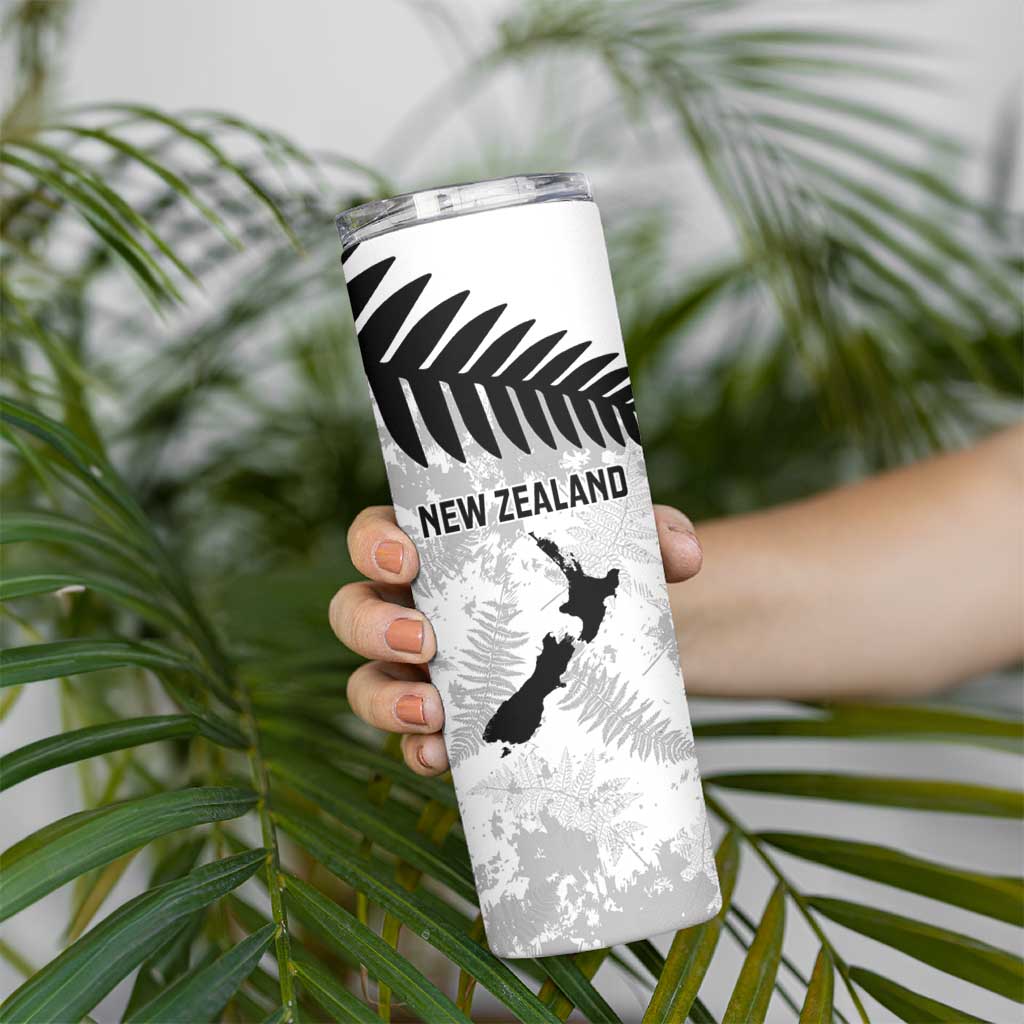 Custom New Zealand Silver Fern Football Skinny Tumbler Go Aotearoa Grunge White - Polynesian Pride