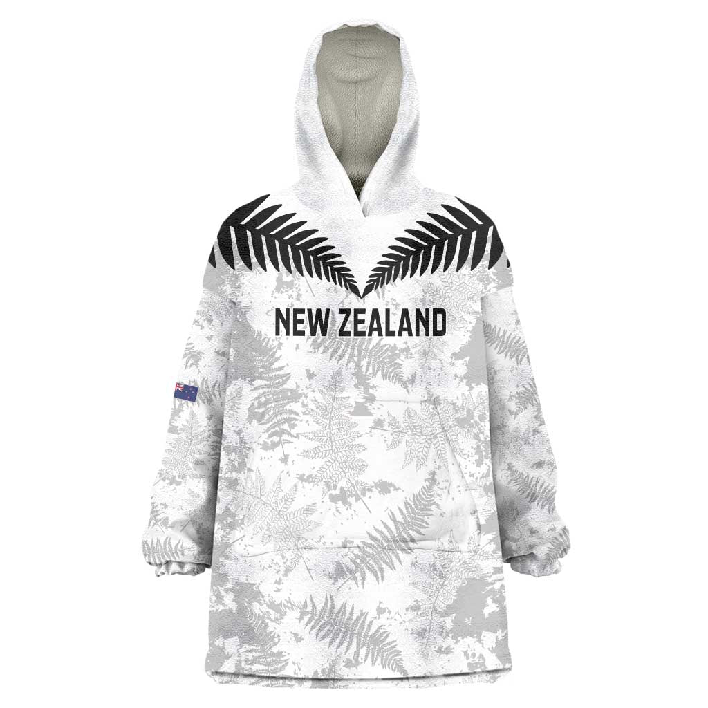Custom New Zealand Silver Fern Football Wearable Blanket Hoodie Go Aotearoa Grunge White - Polynesian Pride