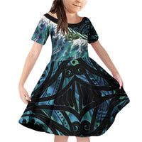 Turquoise Traditional Cloak Aotearoa Family Matching Off Shoulder Short Dress and Hawaiian Shirt Maori Paua Shell Korowai Pattern LT14 Daughter's Dress Turquoise - Polynesian Pride