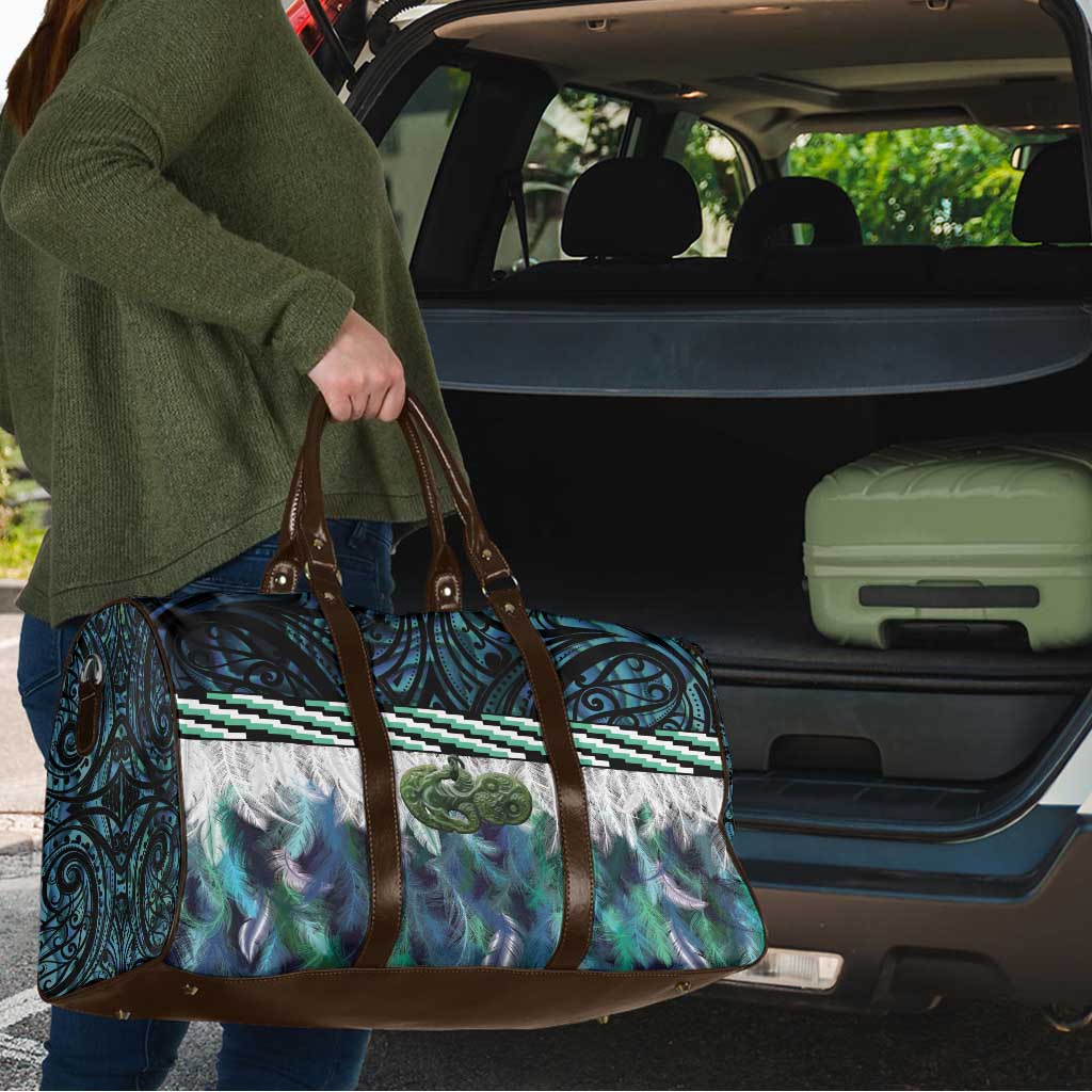 Turquoise Traditional Cloak Aotearoa Travel Bag Maori Paua Shell Korowai Pattern - Polynesian Pride