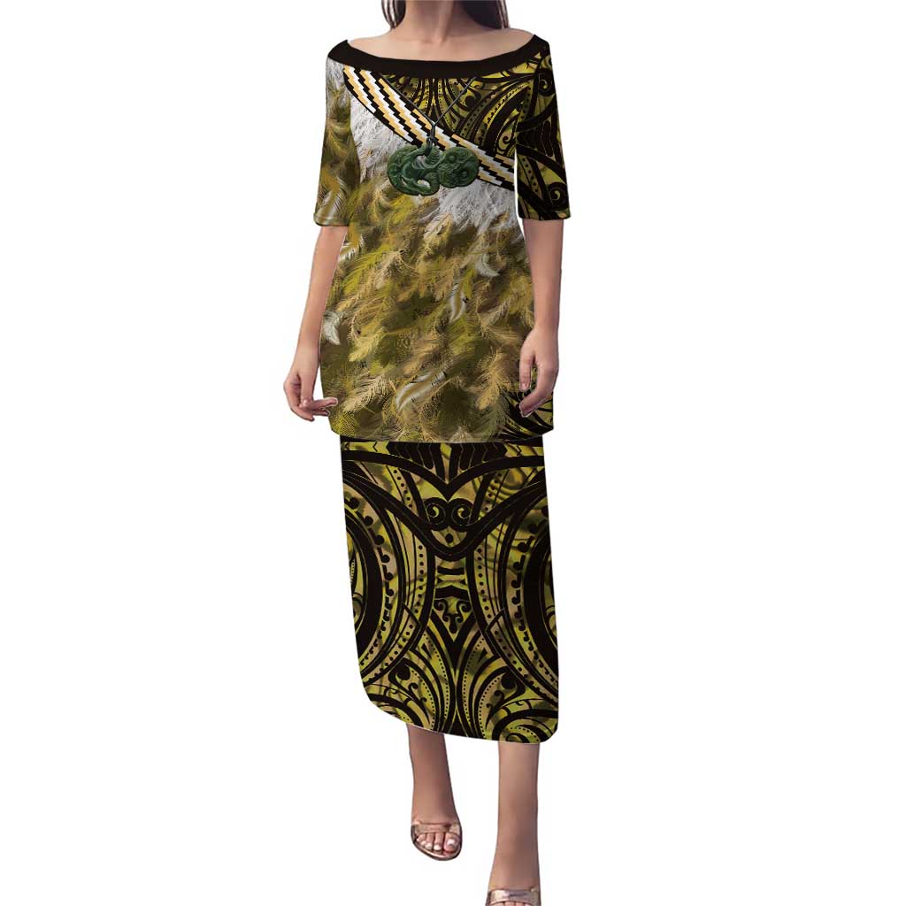 Yellow Traditional Cloak Aotearoa Puletasi Maori Paua Shell Korowai Pattern