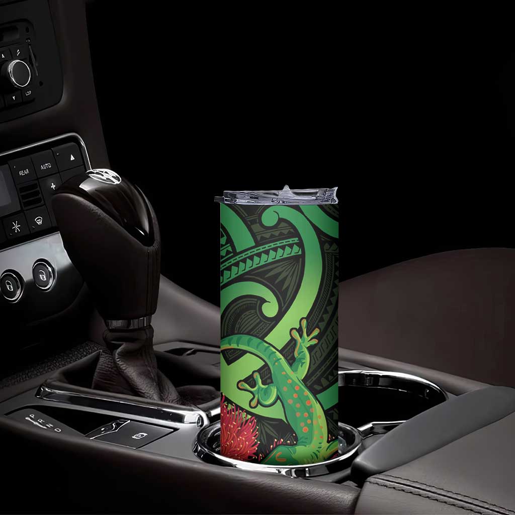 New Zealand Gecko Skinny Tumbler Aotearoa Maori With Pohutukawa Flowers LT14 - Polynesian Pride