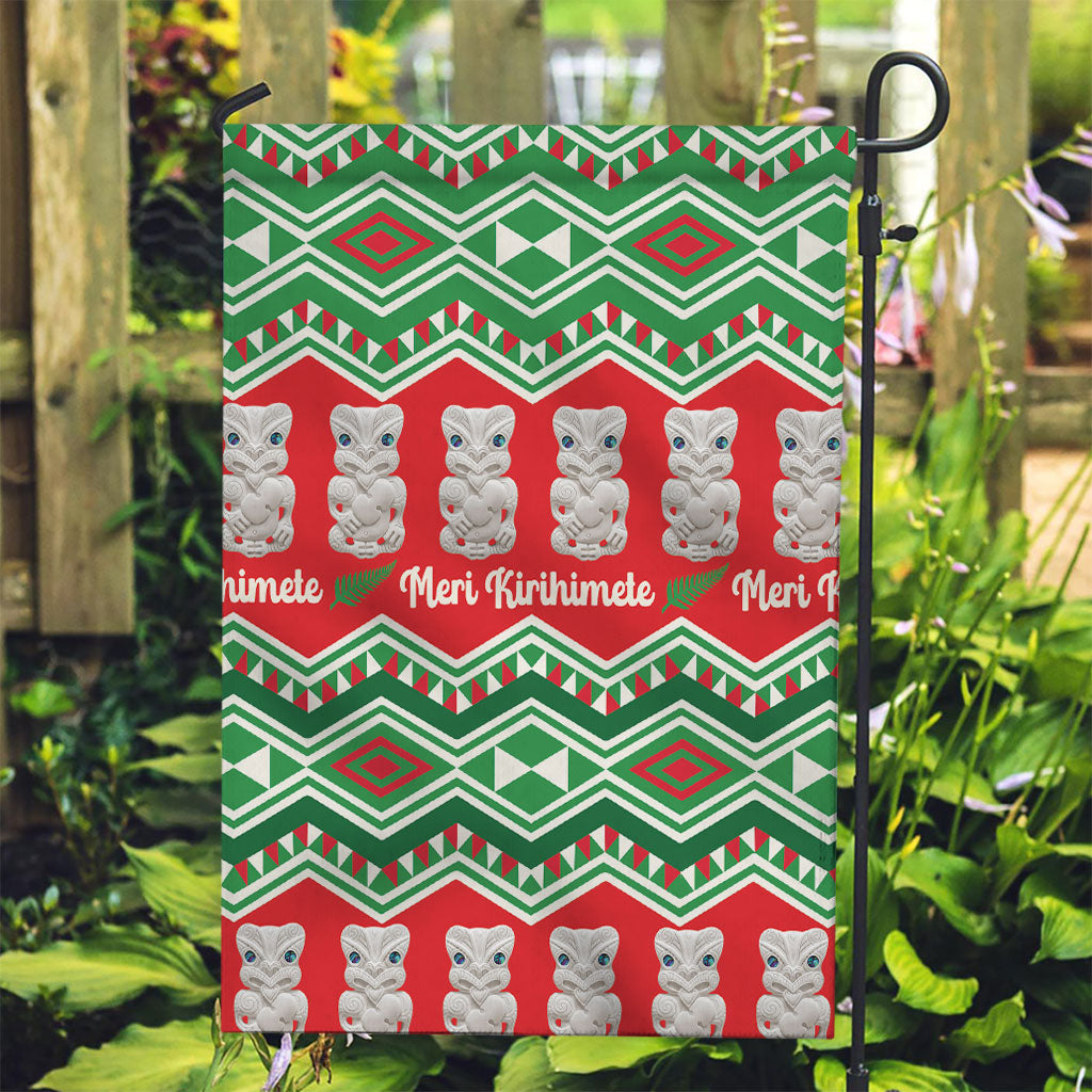 New Zealand Christmas In July Garden Flag Meri Kirihimete Hei Tiki Taniko Motifs Seamless LT14 Garden Flag Red - Polynesian Pride