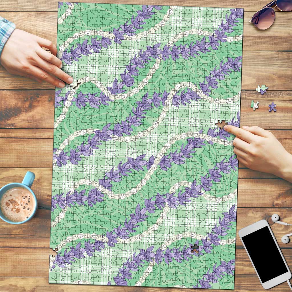 Pastel Green Hawaii Palaka Honohono Pikake Puzzle Hawaiian Orchid Lei Polynesian Pattern - Polynesian Pride