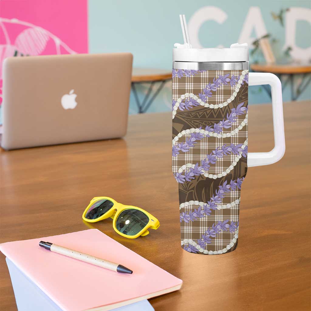 Brown Hawaii Palaka Honohono Pikake Tumbler With Handle Hawaiian Orchid Lei Polynesian Pattern - Polynesian Pride