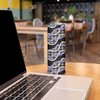 Black Hawaii Palaka Honohono Pikake Skinny Tumbler Hawaiian Orchid Lei Polynesian Pattern - Polynesian Pride