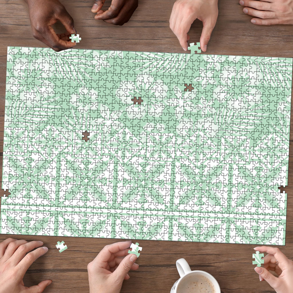 Pastel Green Kahili Quilt Hawaii Puzzle Tropical Flower Seamless Half Style