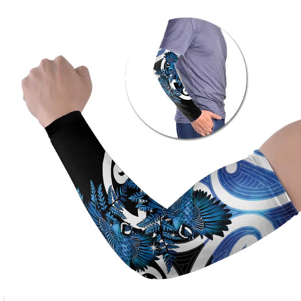 Piwakawaka New Zealand Matariki Arm Sleeves Maori New Year Silver Fern Blue Galaxy