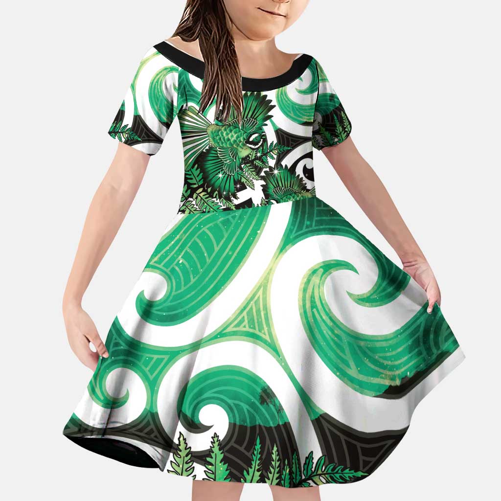 Piwakawaka New Zealand Matariki Family Matching Summer Maxi Dress and Hawaiian Shirt Maori New Year Silver Fern Green Galaxy LT14 Daughter's Dress Green - Polynesian Pride