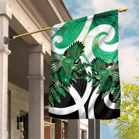 Piwakawaka New Zealand Matariki Garden Flag Maori New Year Silver Fern Green Galaxy LT14 House Flag Green - Polynesian Pride