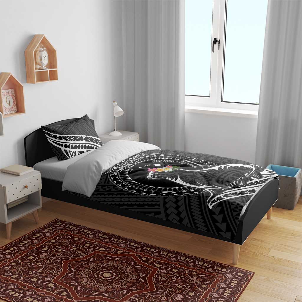 Personalised Hawaii Monk Seal Bedding Set Polynesian Tattoo With Tropical Flowers - Black