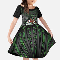 Personalised New Zealand Darts Family Matching Off The Shoulder Long Sleeve Dress and Hawaiian Shirt Dartboard Maori Fern Puhoro Art LT14 Daughter's Dress Black - Polynesian Pride