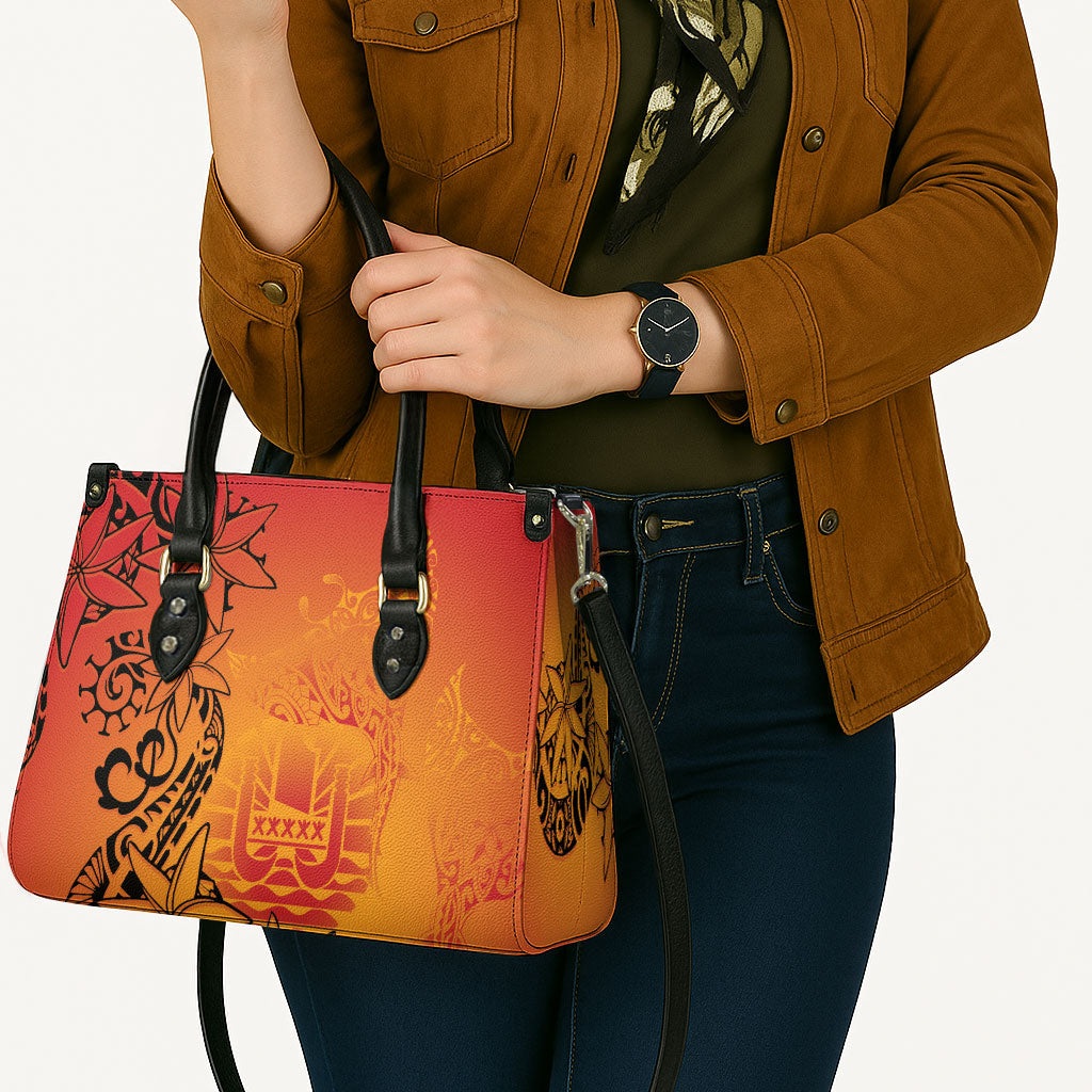 French Polynesia Manta Ray Tattoo Leather Bag Tahiti Hahalua Tiare Maori Gradient Style