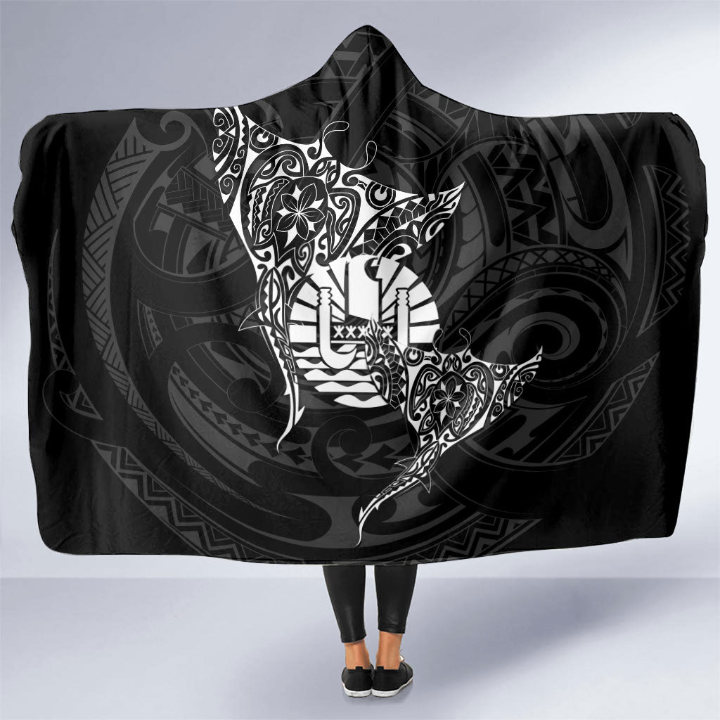 French Polynesia Manta Ray Tattoo Hooded Blanket Tahiti Hahalua Turtle Shark Black Color