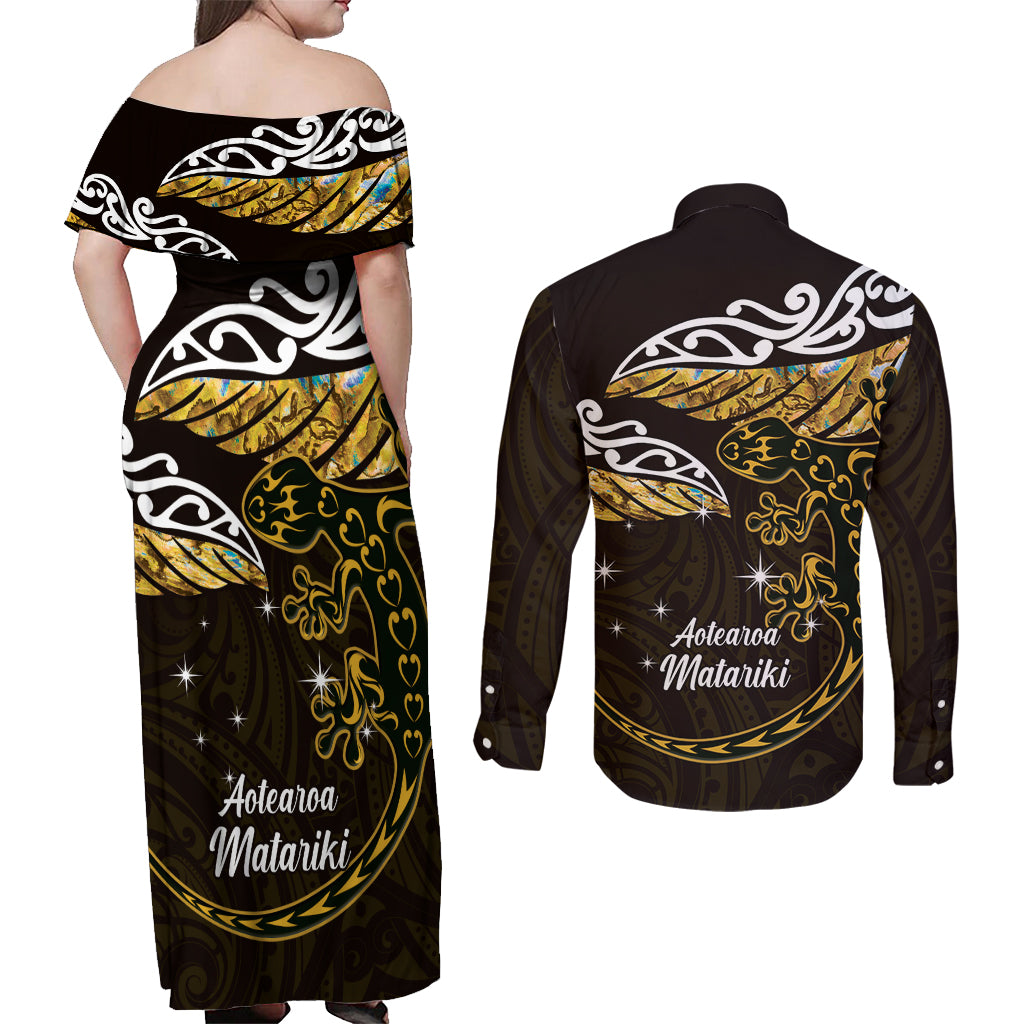New Zealand Matariki Couples Matching Off Shoulder Maxi Dress and Long Sleeve Button Shirt Maori New Year Silver Fern And Lizard - Gold LT14 - Polynesian Pride