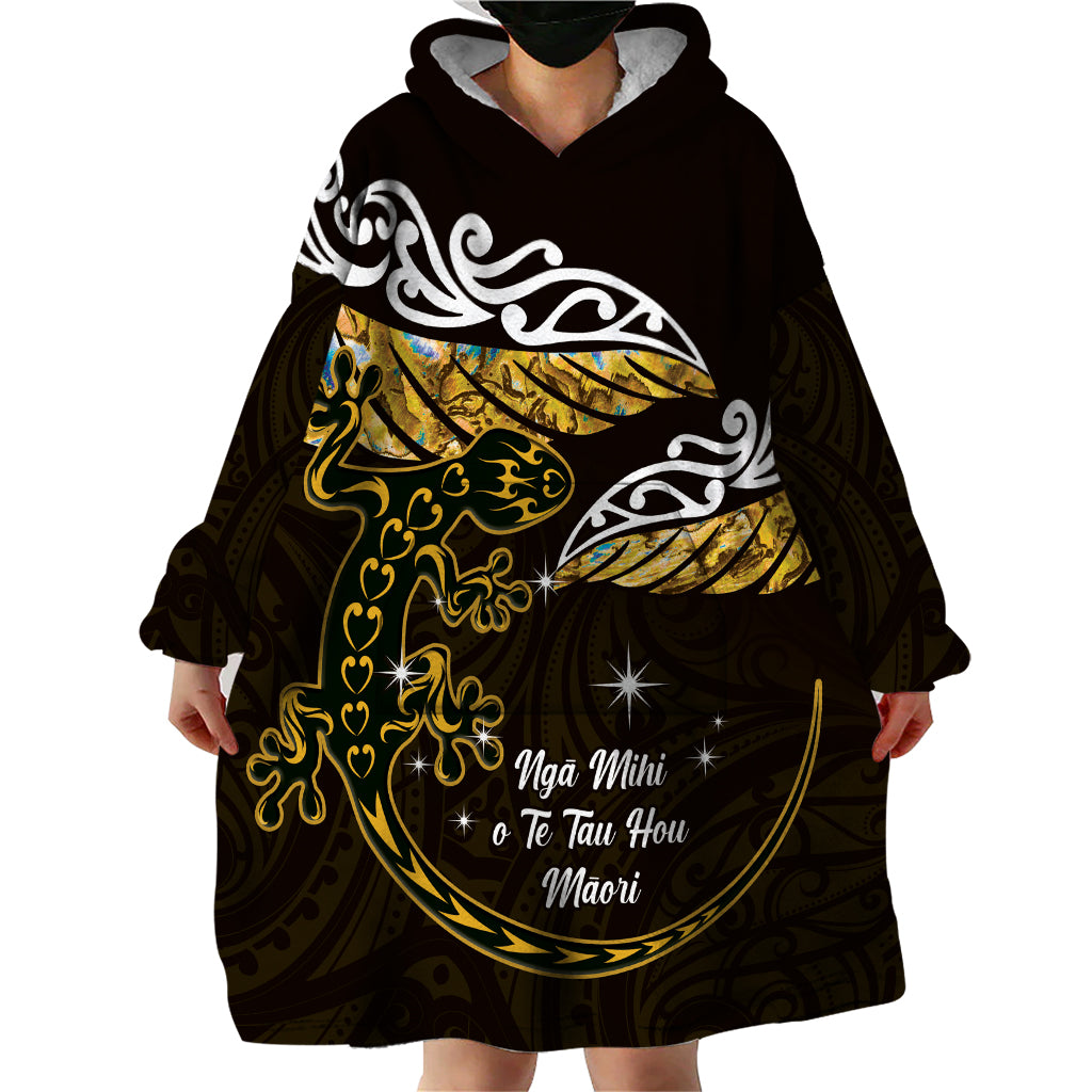 New Zealand Matariki Wearable Blanket Hoodie Maori New Year Silver Fern And Lizard - Gold LT14 - Polynesian Pride