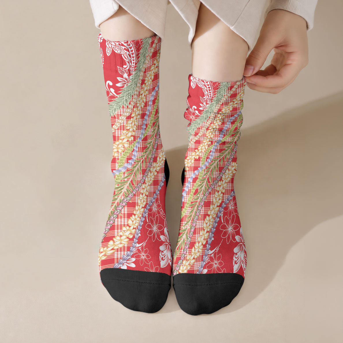 Red Palaka Hawaii Leis Crew Socks Hawaiian-plaid Elegant Tropical Vibes LT14 Crew Socks Red - Polynesian Pride