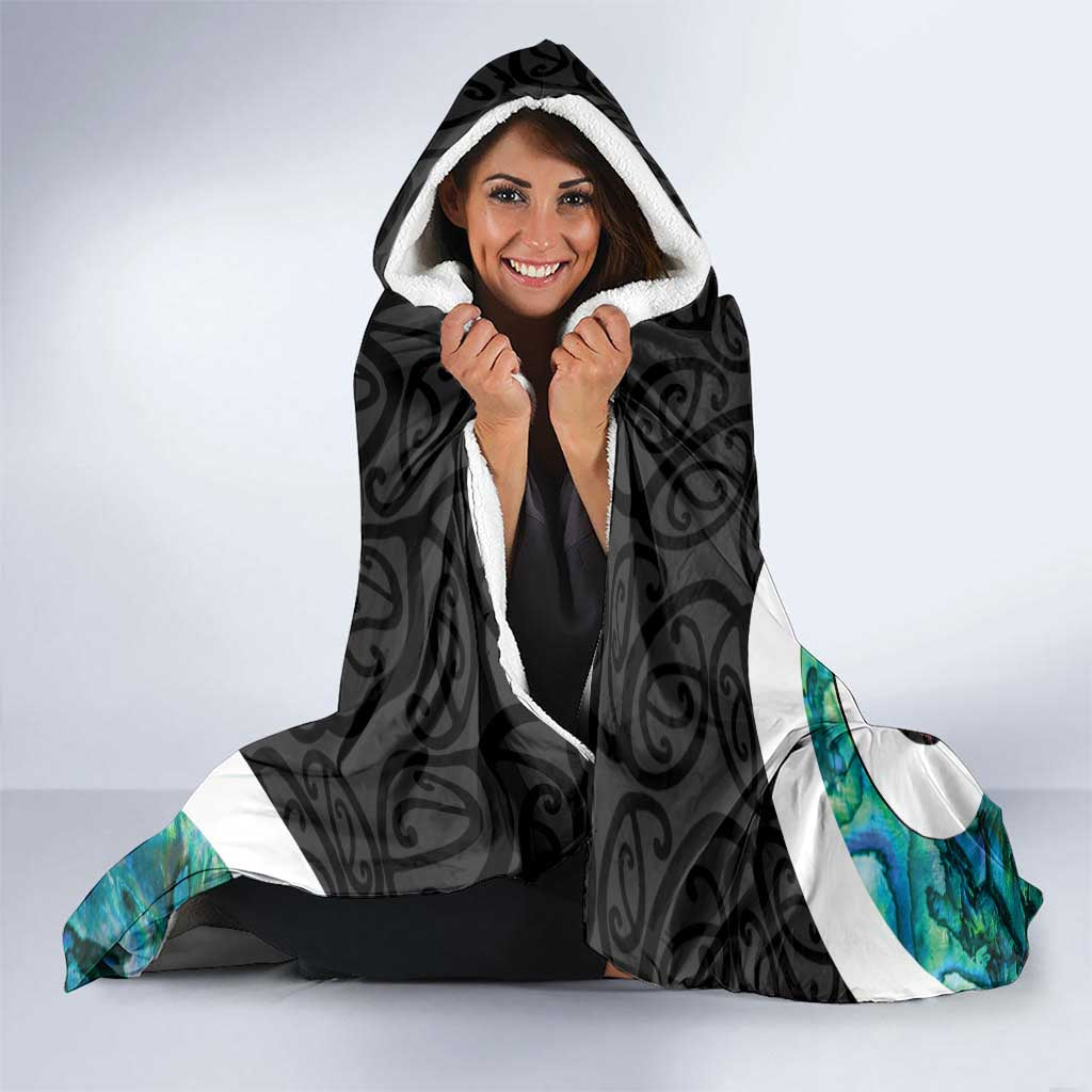 Personalised Valentine's Day New Zealand Hooded Blanket Tui Bird Couple Kowhaiwhai Mix Pohutukawa LT14 - Polynesian Pride