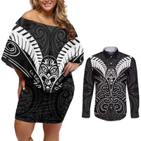 Kia Kaha Te Reo Maori Couples Matching Off Shoulder Short Dress and Long Sleeve Button Shirt Aotearoa Hei Tiki With Hongi LT14 Black - Polynesian Pride