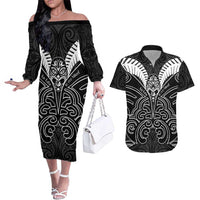 Kia Kaha Te Reo Maori Couples Matching Off The Shoulder Long Sleeve Dress and Hawaiian Shirt Aotearoa Hei Tiki With Hongi LT14 Black - Polynesian Pride