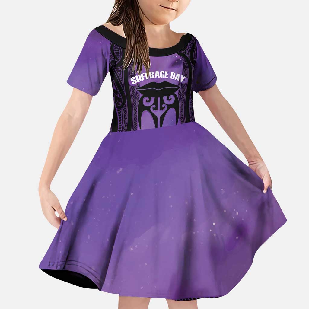 Personalised New Zealand Suffrage Day Family Matching Puletasi and Hawaiian Shirt Maori Tattoo Galaxy Vibe LT14 Daughter's Dress Purple - Polynesian Pride