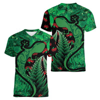 New Zealand Gecko Christmas Women V-Neck T-Shirt Meri Kirihimete Paua Shell Mix Pohutukawa