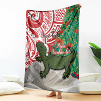 Personalised New Zealand Tuatara Christmas Blanket Meri Kirihimete Aotearoa Maori Mix Pohutukawa LT14 - Polynesian Pride
