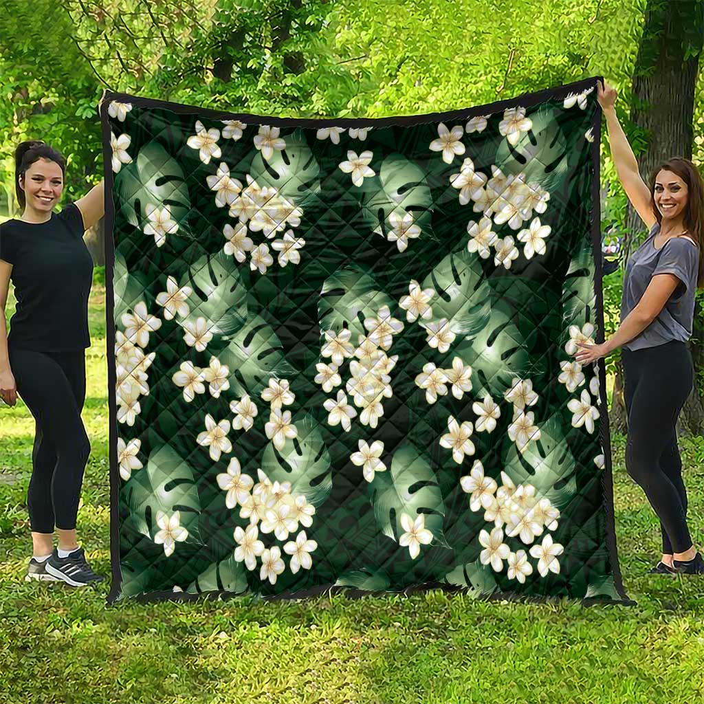 Green Tropical Hawaii Quilt Seamless Monstera Plumeria Hawaiian Pattern - Polynesian Pride