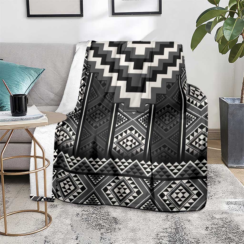 Black Taniko Aotearoa Blanket Niho Taniwha Mix Poutama LT14