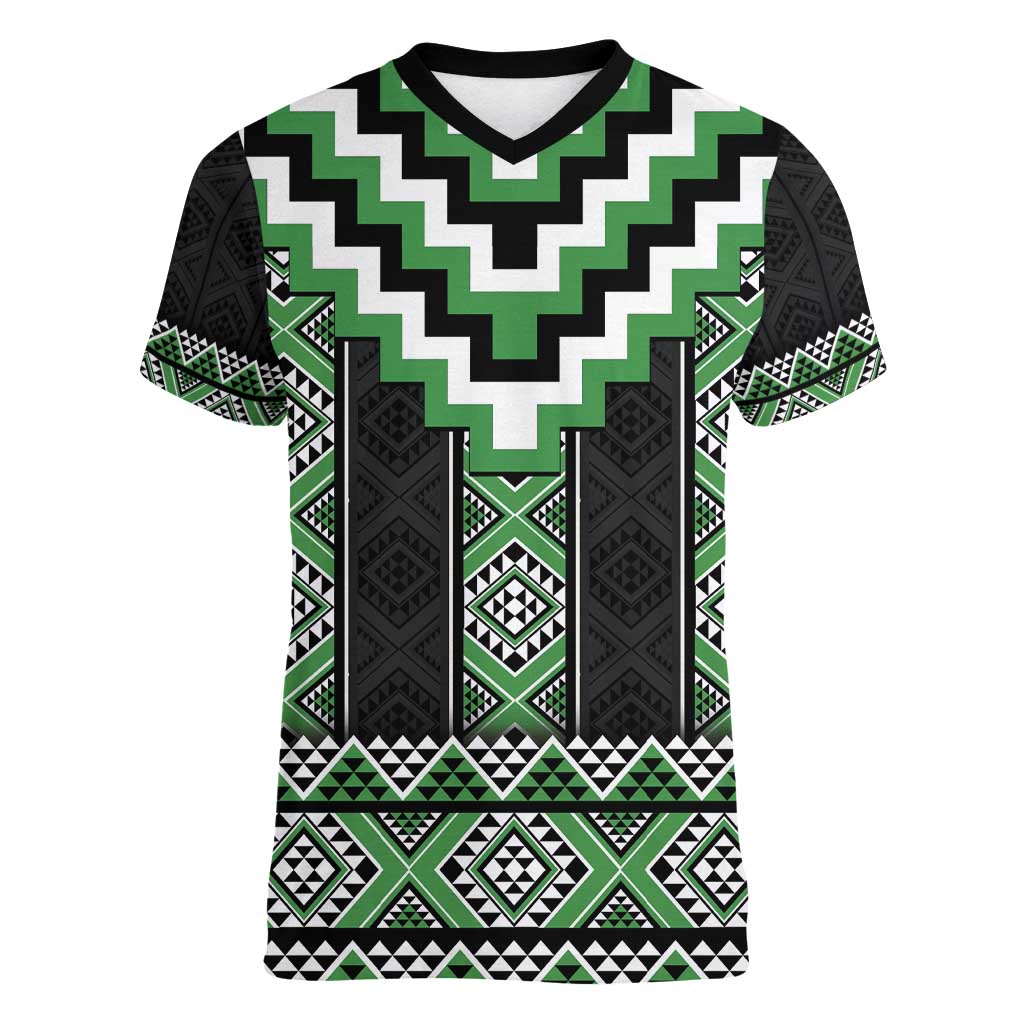 Green Taniko Pattern Aotearoa Women V-Neck T-Shirt Niho Taniwha Mix Poutama LT14