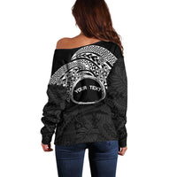 Personalised Pohnpei Nukuoro Micronesia Off Shoulder Sweater Polynesian Tattoo Curves Black Version LT14 - Polynesian Pride