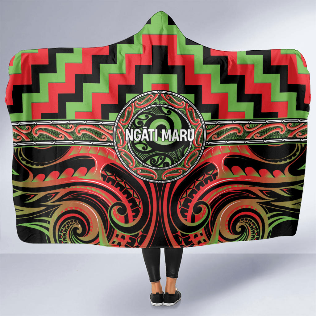 Aotearoa Ngati Maru Hooded Blanket Maori Iwi Poutama Puhoro Tattoo LT14 One Size Red - Polynesian Pride
