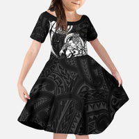 Personalised New Zealand Surfing Family Matching Off The Shoulder Long Sleeve Dress and Hawaiian Shirt Aotearoa Maori Tiki Haka LT14 Daughter's Dress Black - Polynesian Pride